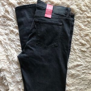 Dark wash Levi jeans